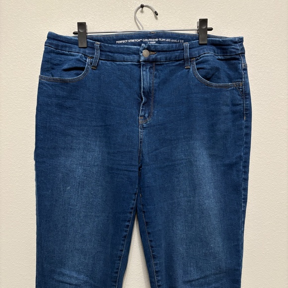 Chico's Perfect Stretch Girlfriend Slim Leg Ankle Jean - 14 - Picture 4 of 6